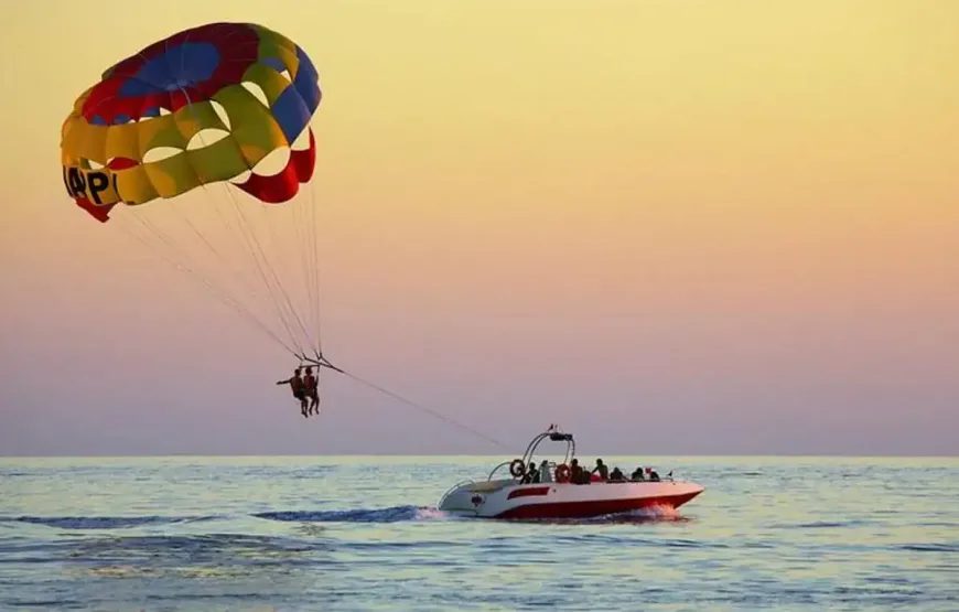 Hurghada Parasailing Fly – 15 Minutes of Unforgettable Hurghada Parasailing